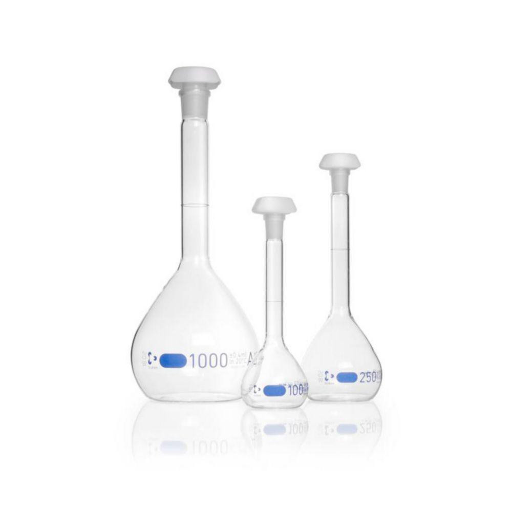 DWK Duran 500 mL Volumetric Flask, Class A, Blue Graduation, Batch Certificate, Polyethylene Stopper (NS 19/26)